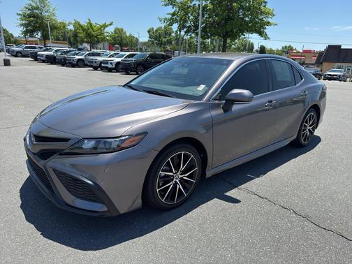Predawn Gray Mica 2024 Toyota Camry SE
