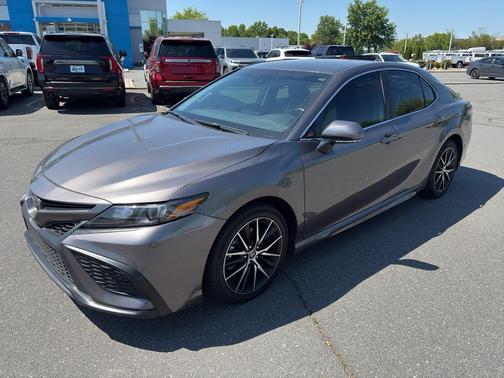 Predawn Gray Mica 2024 Toyota Camry SE