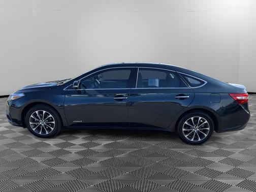 2016 Toyota Avalon Hybrid XLE Premium