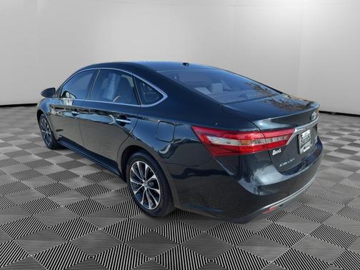 2016 Toyota Avalon Hybrid XLE Premium