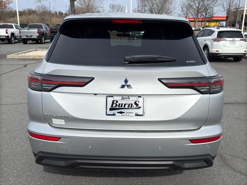 2025 Mitsubishi Outlander ES 2.5 S-AWC