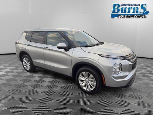 2025 Mitsubishi Outlander ES 2.5 S-AWC