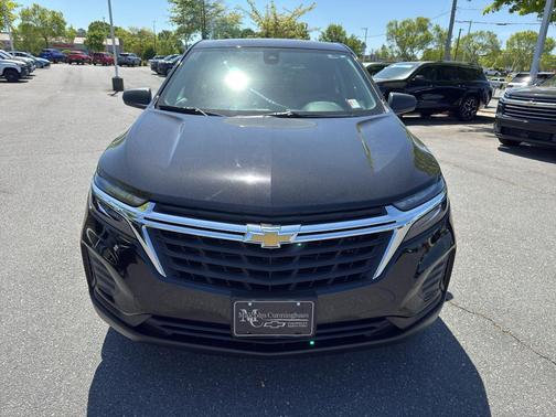 Mosaic Black Metallic 2024 Chevrolet Equinox LS