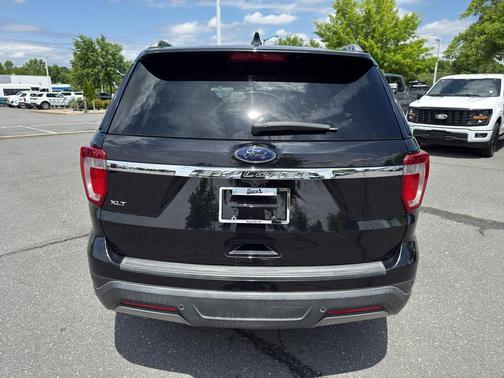 Agate Black Metallic 2019 Ford Explorer XLT