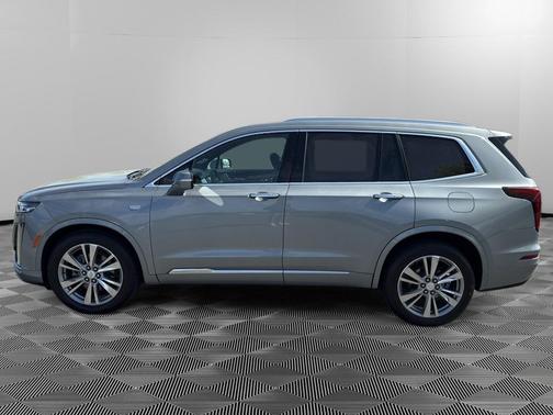 Argent Silver Metallic 2023 Cadillac XT6 Premium Luxury FWD