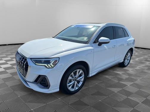 2022 Audi Q3 45 S line Premium Plus