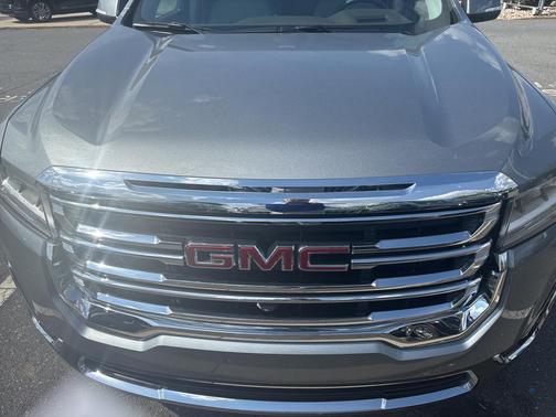 2023 GMC Acadia FWD SLT