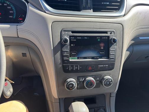 2017 Chevrolet Traverse LS