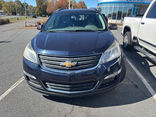 2017 Chevrolet Traverse LS