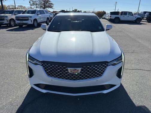 2023 Cadillac CT4 Premium Luxury