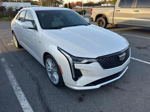 2023 Cadillac CT4 Premium Luxury