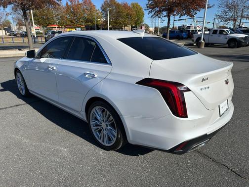 2023 Cadillac CT4 Premium Luxury