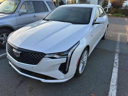 2023 Cadillac CT4 Premium Luxury