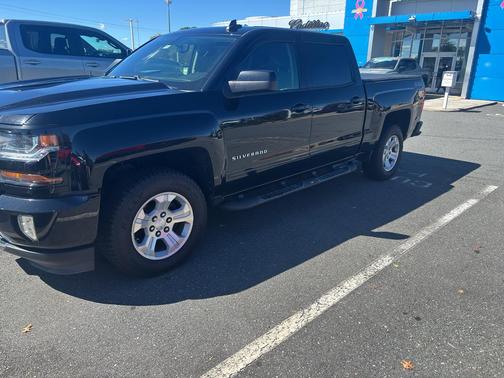 2017 Chevrolet Silverado 1500 2LT