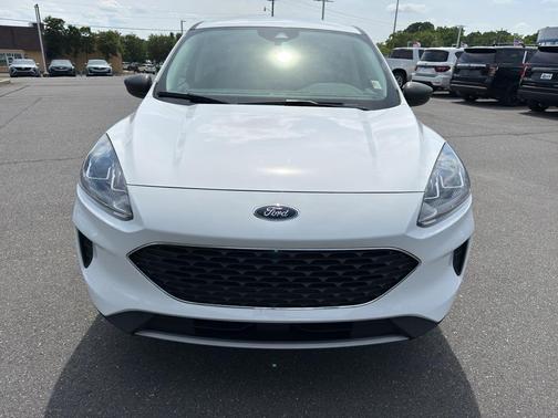 WHITE 2022 Ford Escape SE