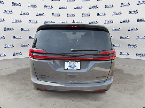 Ceramic Gray Clearcoat 2025 Chrysler Pacifica Limited