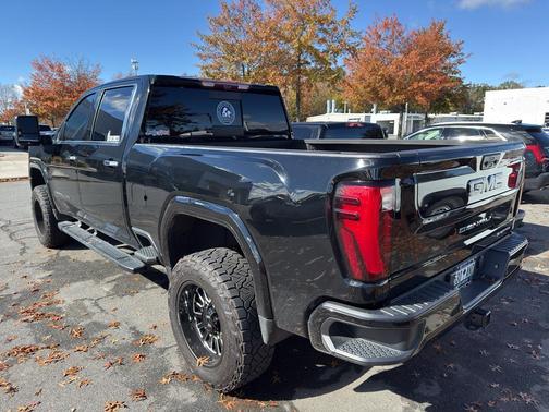 2024 GMC Sierra 2500 Denali