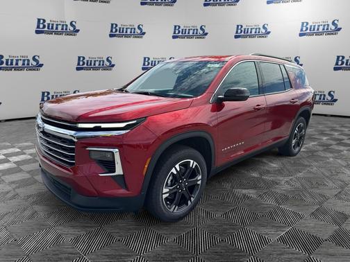 Radiant Red Tintcoat 2027 Chevrolet Traverse LT
