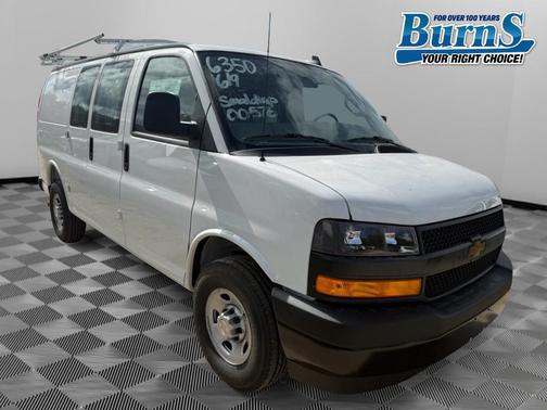 2025 Chevrolet Express 2500 RWD 2500 Regular Wheelbase WT