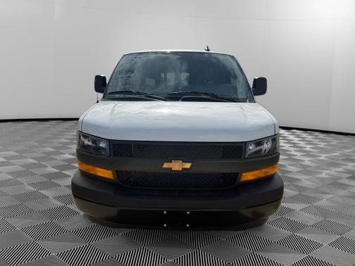 2025 Chevrolet Express 2500 RWD 2500 Regular Wheelbase WT