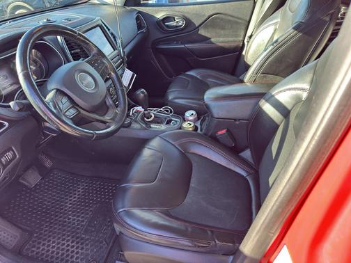 2019 Jeep Cherokee Trailhawk