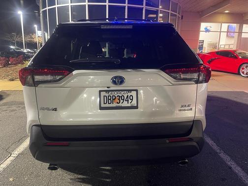 2024 Toyota RAV4 Hybrid XLE Premium