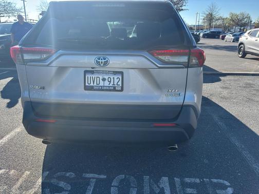 2021 Toyota RAV4 Hybrid XLE Premium