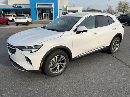 Summit White 2022 Buick Envision FWD Essence