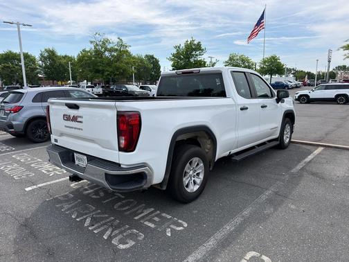 Summit White 2023 GMC Sierra 1500 Pro