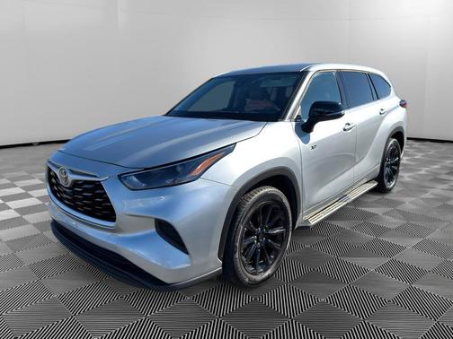2022 Toyota Highlander L