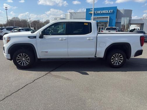 2021 GMC Sierra 1500 AT4