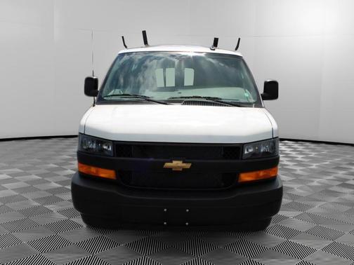 2025 Chevrolet Express 2500 RWD 2500 Regular Wheelbase WT