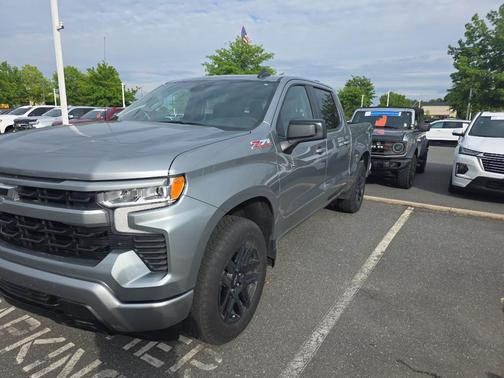 Sterling Gray Metallic 2025 Chevrolet Silverado 1500 RST