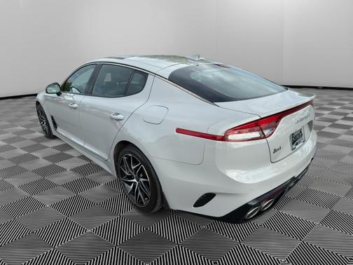 2022 Kia Stinger GT-Line