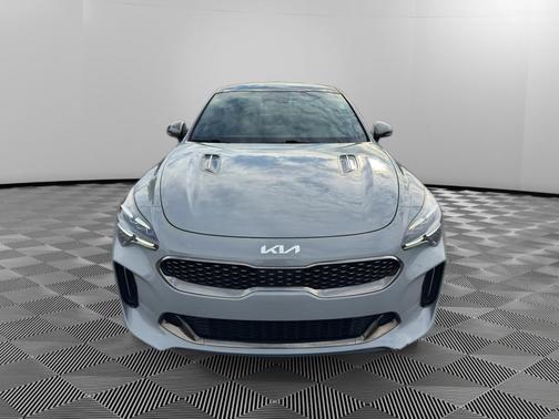 2022 Kia Stinger GT-Line