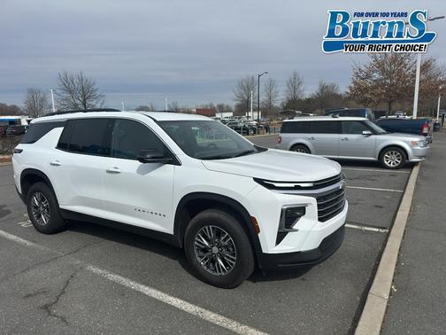 2024 Chevrolet Traverse LT
