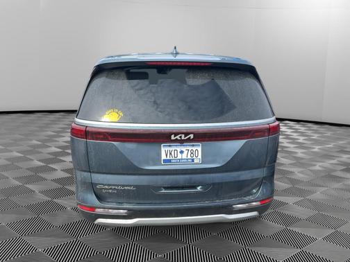 2022 Kia Carnival EX