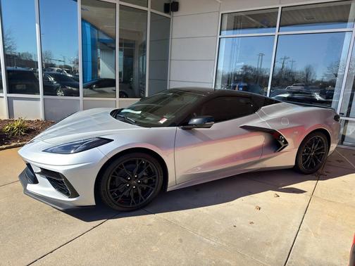 2026 Chevrolet Corvette Stingray w/2LT