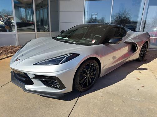 2026 Chevrolet Corvette Stingray w/2LT