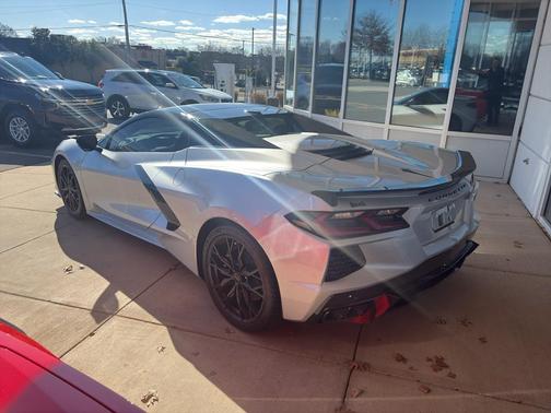 2026 Chevrolet Corvette Stingray w/2LT