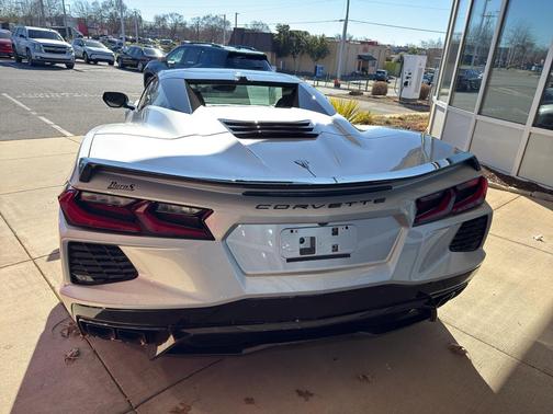 2026 Chevrolet Corvette Stingray w/2LT