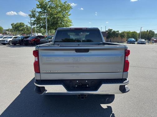 Sterling Gray Metallic 2023 Chevrolet Silverado 1500 LT