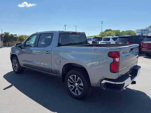 Sterling Gray Metallic 2023 Chevrolet Silverado 1500 LT