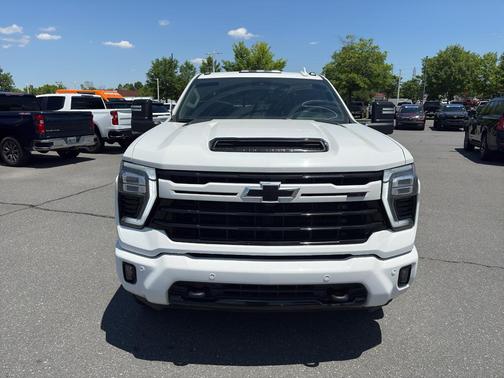 Summit White 2024 Chevrolet Silverado 2500 LTZ