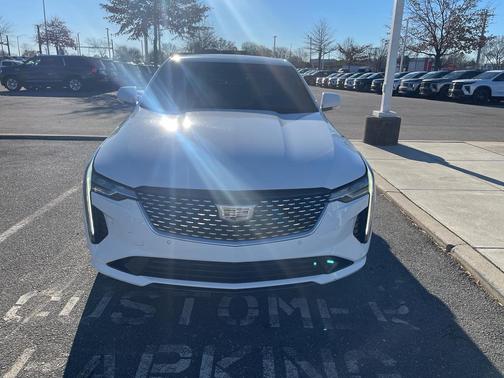 2023 Cadillac CT4 Premium Luxury