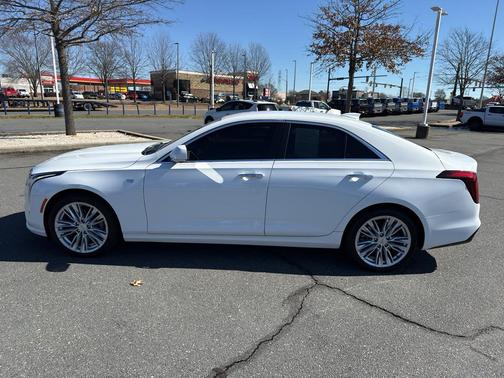 2023 Cadillac CT4 Premium Luxury