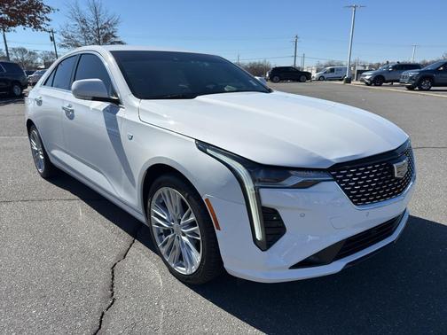 2023 Cadillac CT4 Premium Luxury