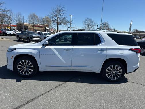 2023 Chevrolet Traverse Premier