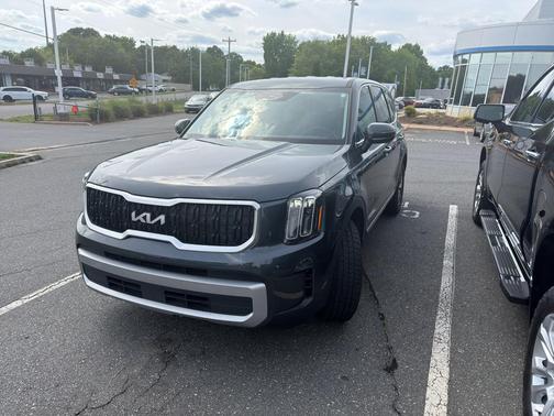 Gravity Gray 2023 Kia Telluride LX