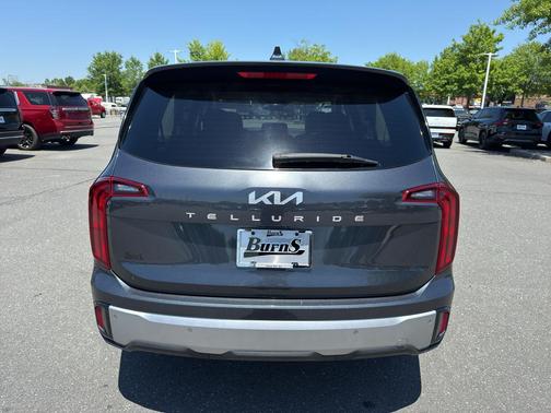 Gravity Gray 2023 Kia Telluride LX